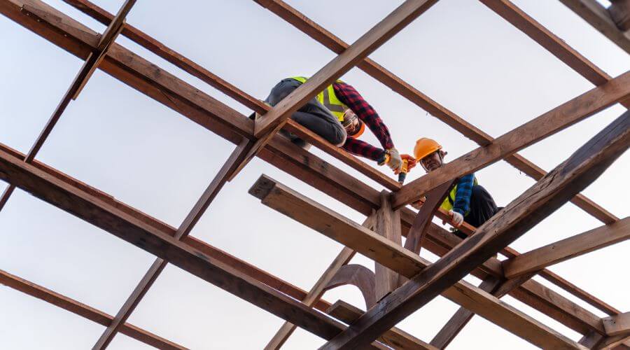 Professional gutter cleaning services in Yatahey, NM